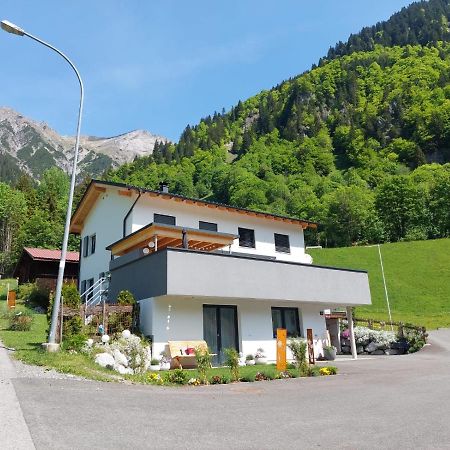 Haus Bazigg Apartment Klosterle am Arlberg Luaran gambar