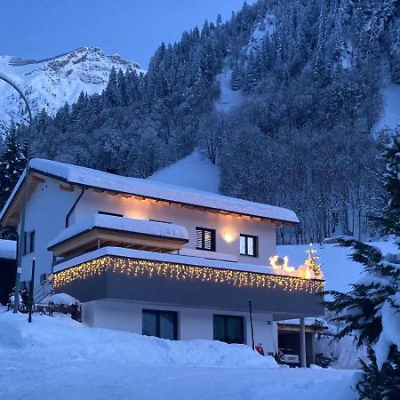 Haus Bazigg Apartment Klosterle am Arlberg Luaran gambar